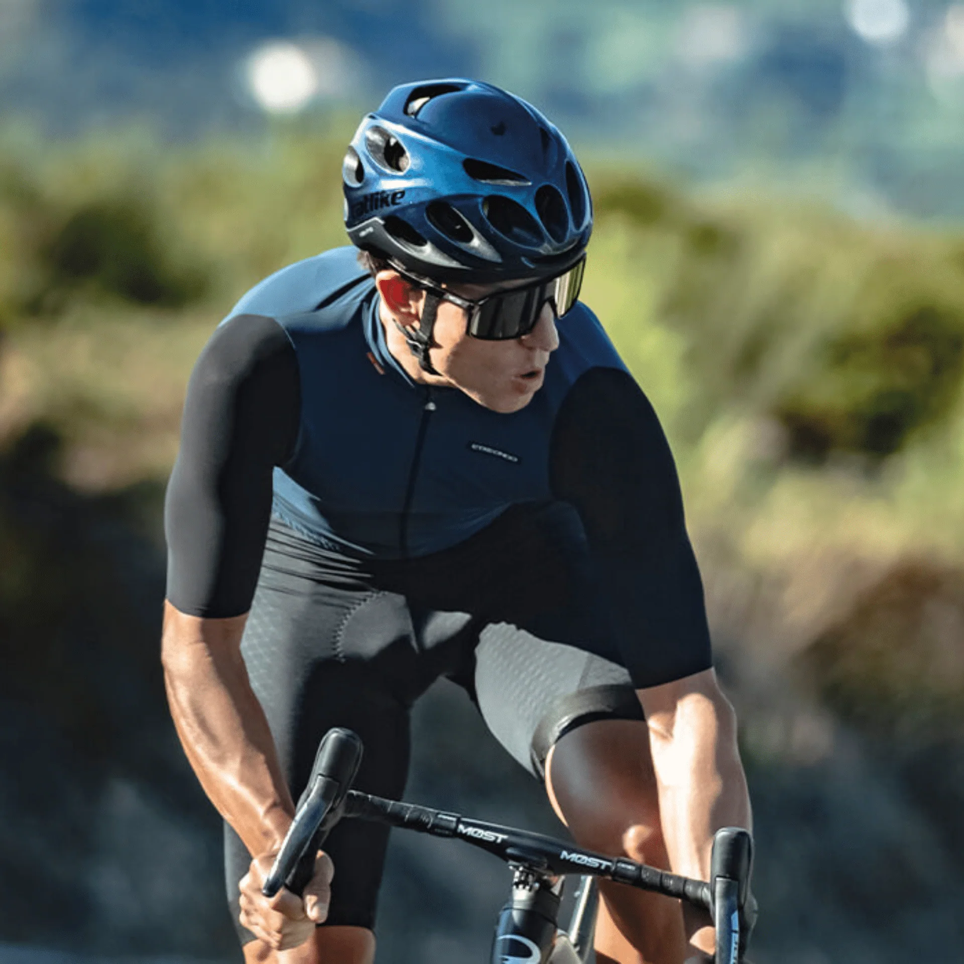 Catlike Vento Aero Comp Road Helmet - Image 11